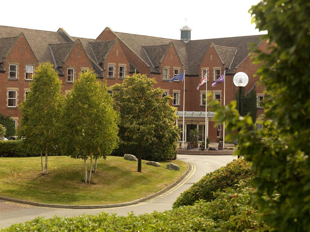 Delta Hotels by Marriott Cheltenham Chase Exteriör bild